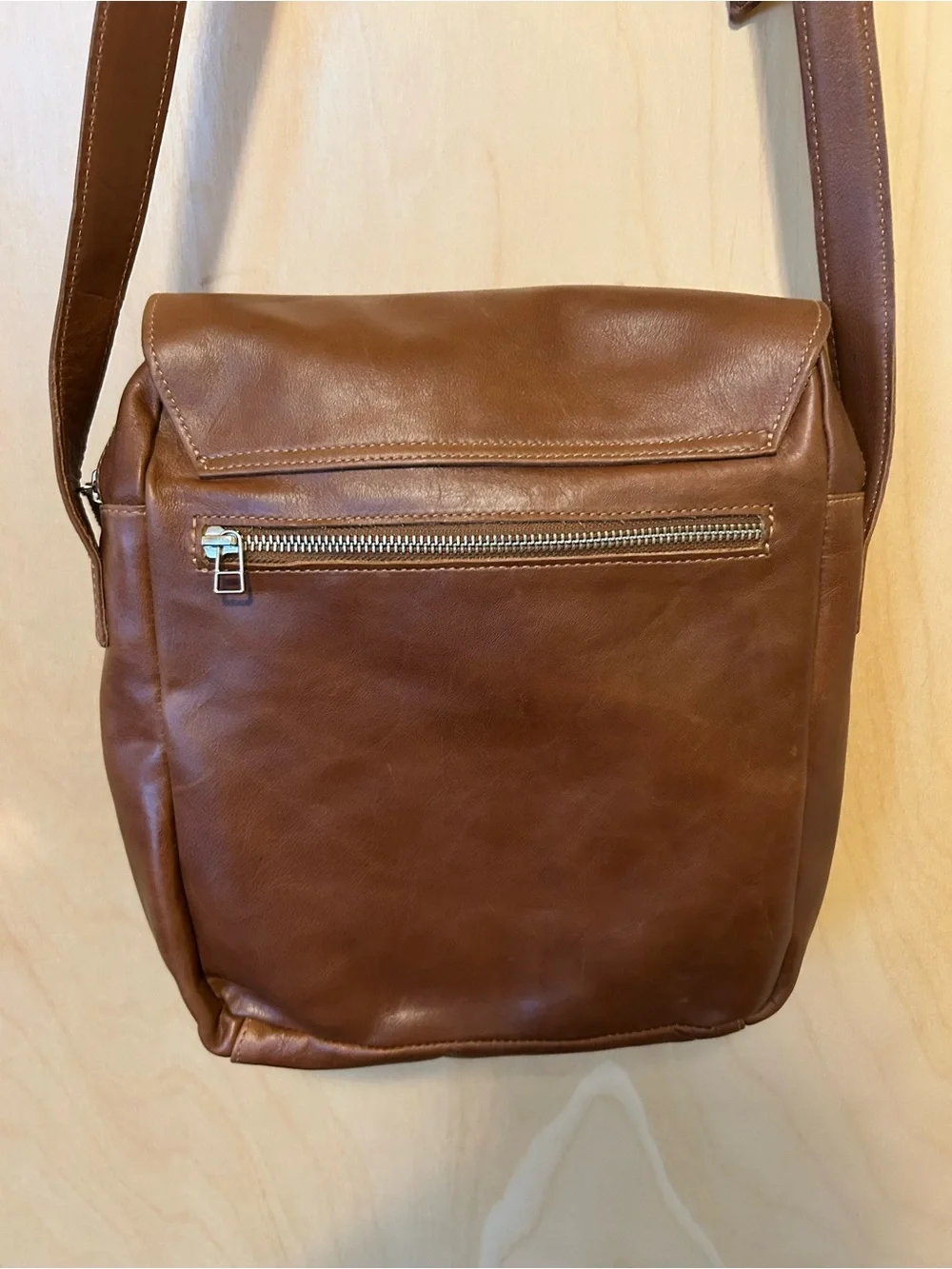 Men's Brown Leather Messenger Bag with Adjustable Strap